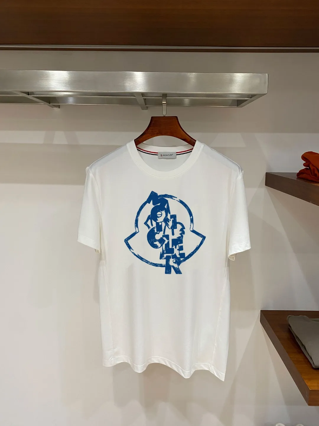 Moncler T 26s New Arrival Supima 210 ， ， + ， ， ， ， ， Breathable， ！ ， ， ，Series ， 5 ， ， 100 ， 1% . Versatile， 。 Breathable， ：White// /Light Green /Khaki / /Black Sizes：M-3XL Size ：178-130 L